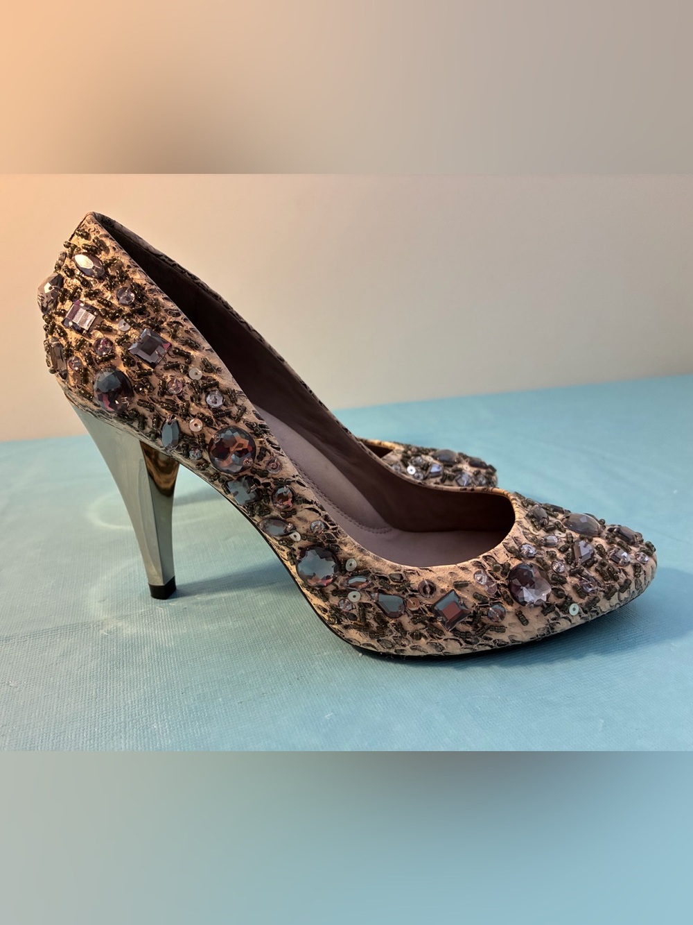 Kenneth Cole Silver Crystal High Heel Pumps Size 6.5